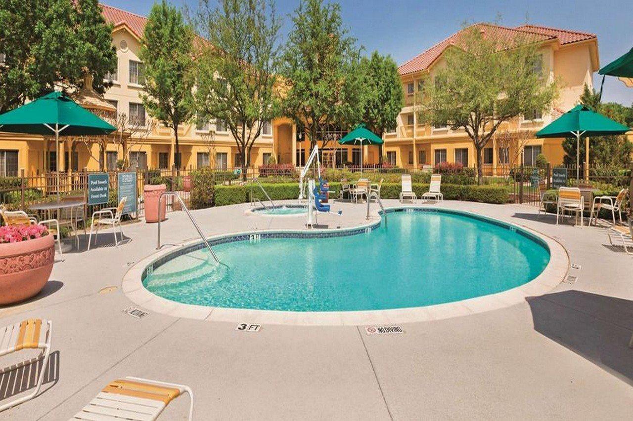 La Quinta By Wyndham Dallas Dfw Airport North Ирвинг Экстерьер фото